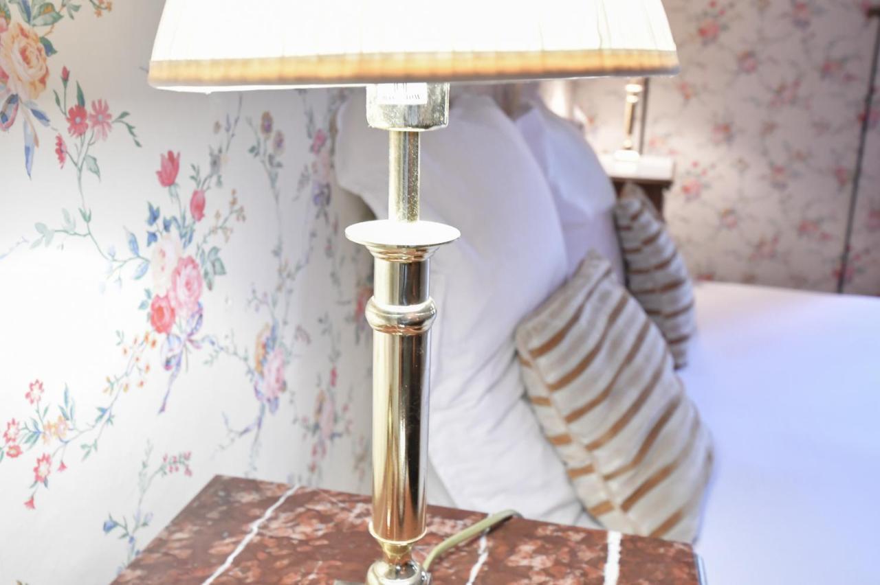 La Cachette Du Comte Bed and Breakfast Montfort-sur-Argens Εξωτερικό φωτογραφία